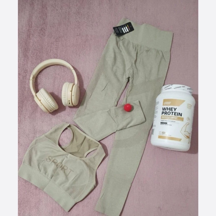 ست باشگاهی دخترانه نیم تنه و لگ سیملس