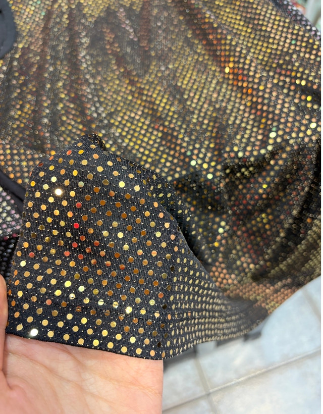 تاپ پولک طلایی مجلسی زنانه