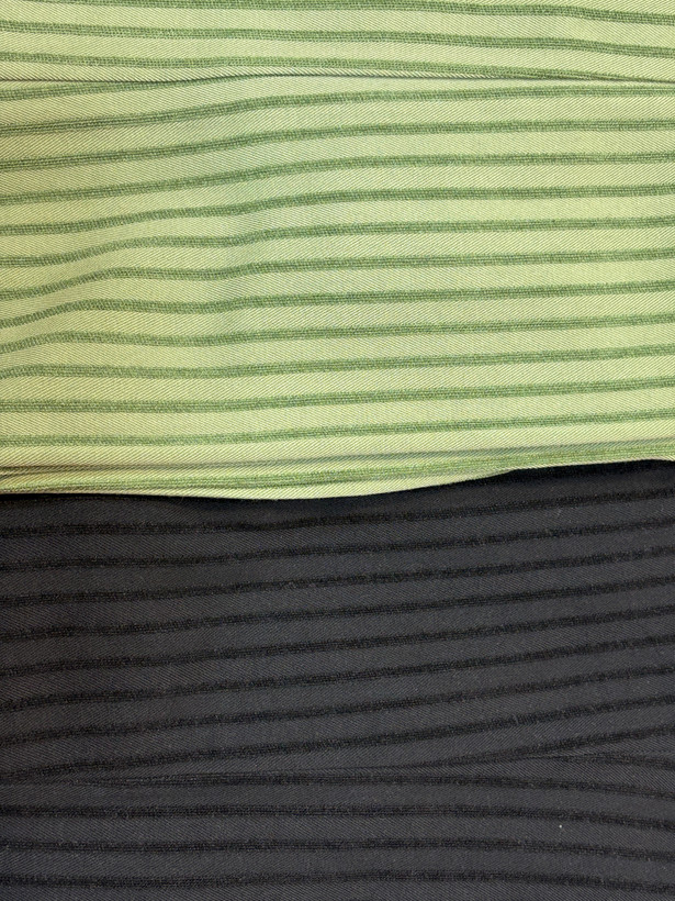 پارچه راه راه سبز و مشکی گرم بالا