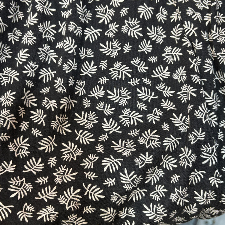 شلوار مخصوص مادربزرگ ها با قواره خیلی بزرگ