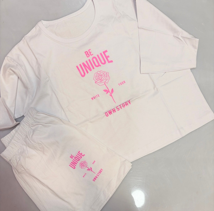 کراپ و شورتک نخ پنبه طرح رز صورتی