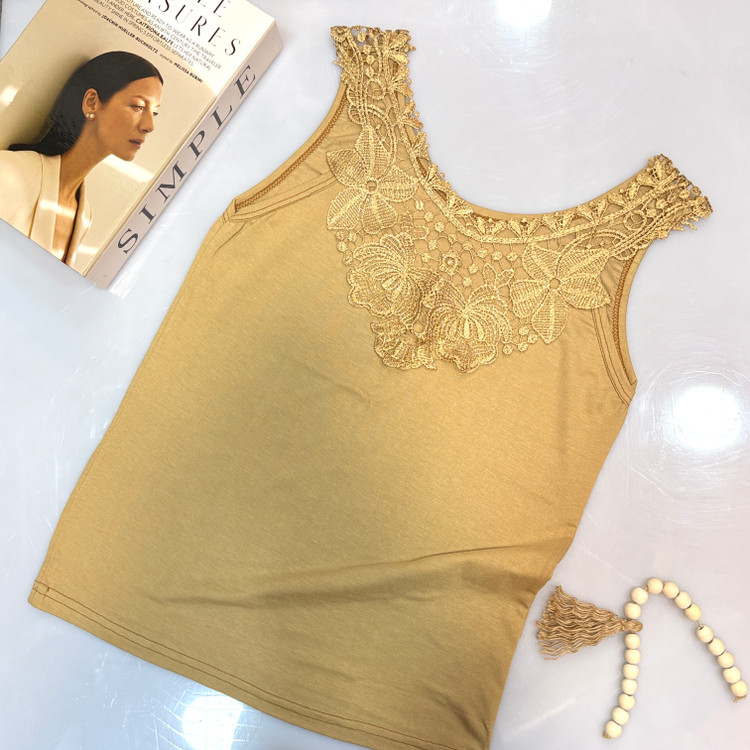 تاپ نسکافه ای یقه گیپور مناسب زیر کت